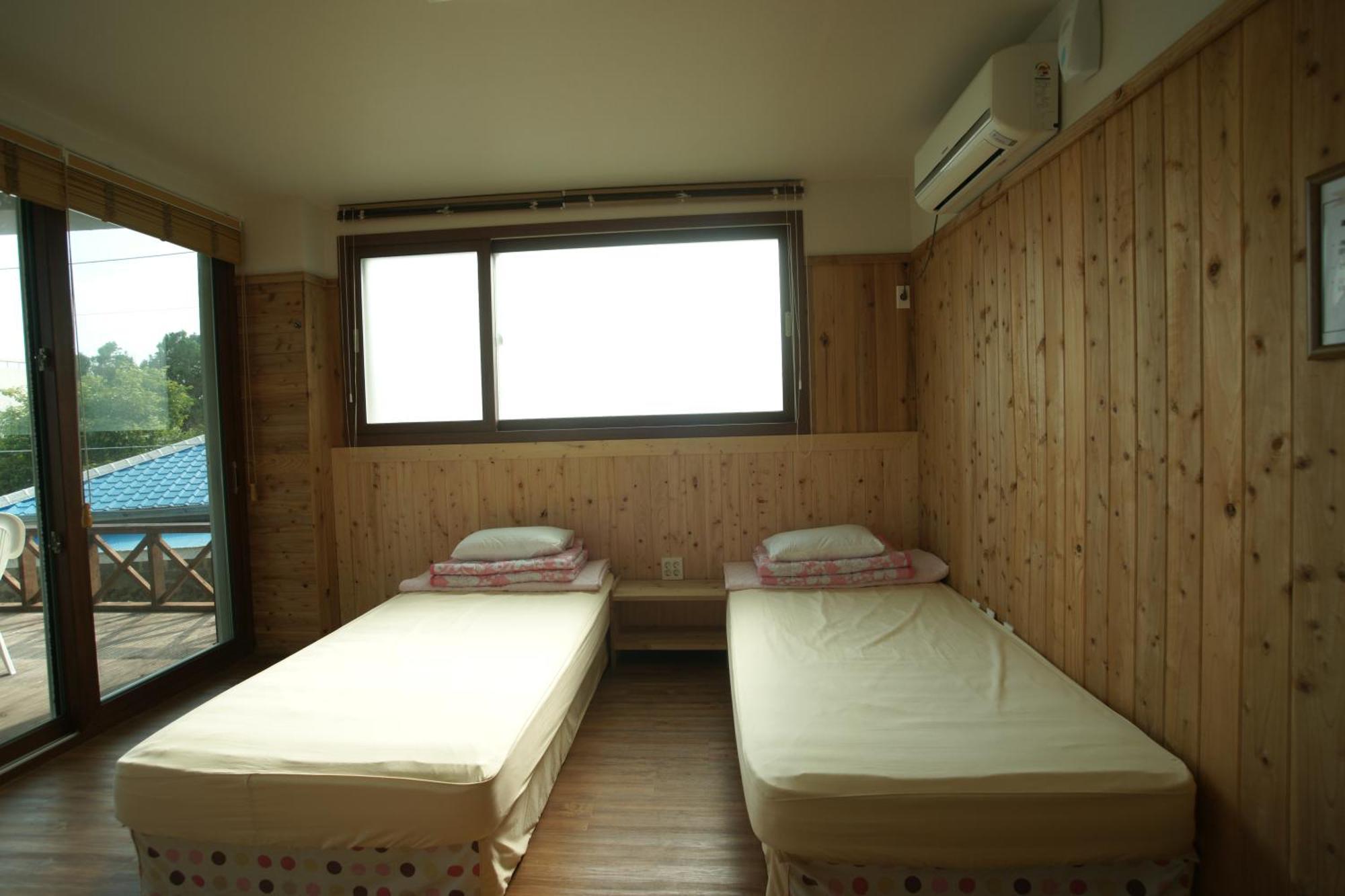 Galeum Guesthouse Seogwipo Room photo