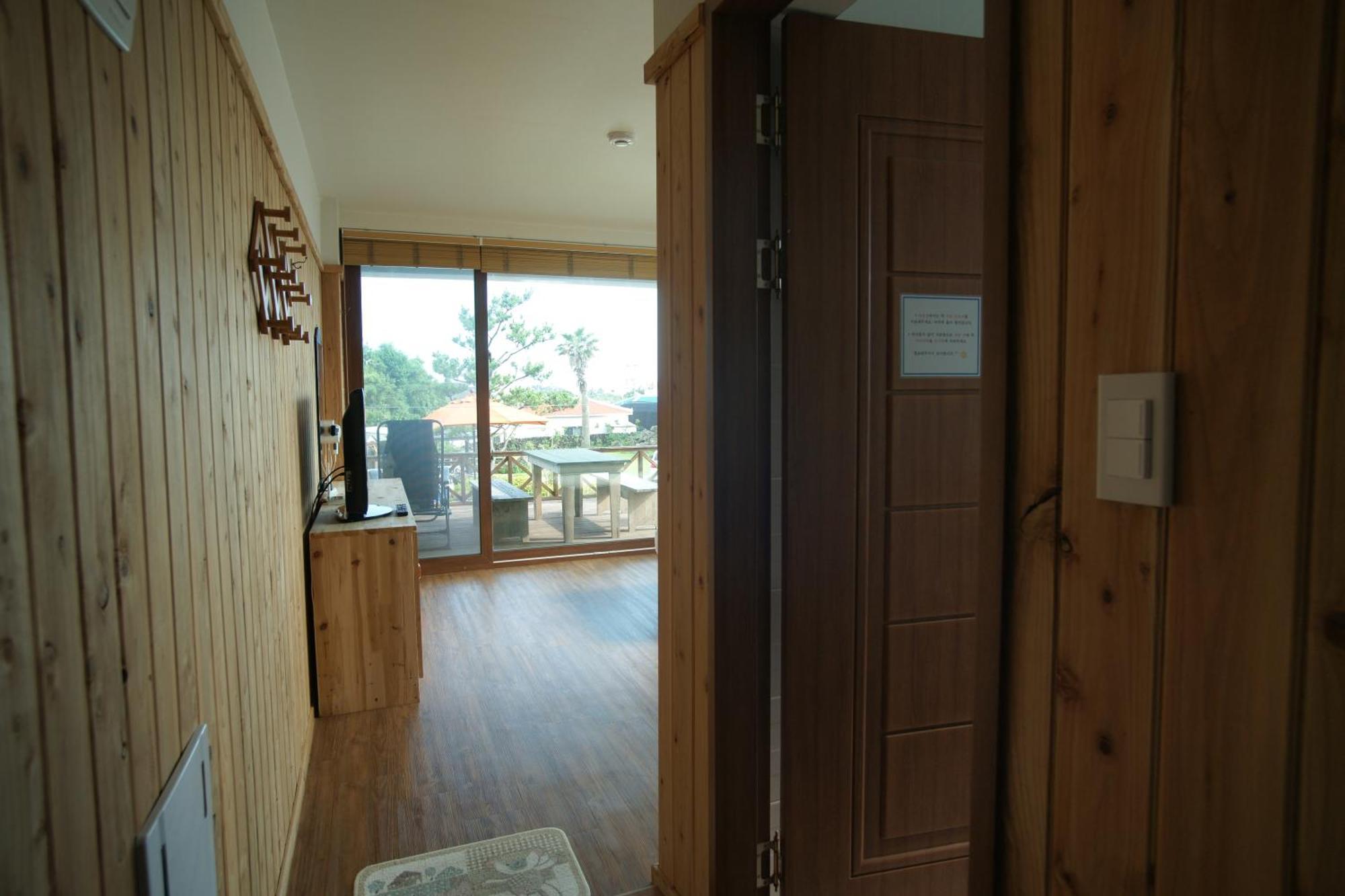 Galeum Guesthouse Seogwipo Room photo