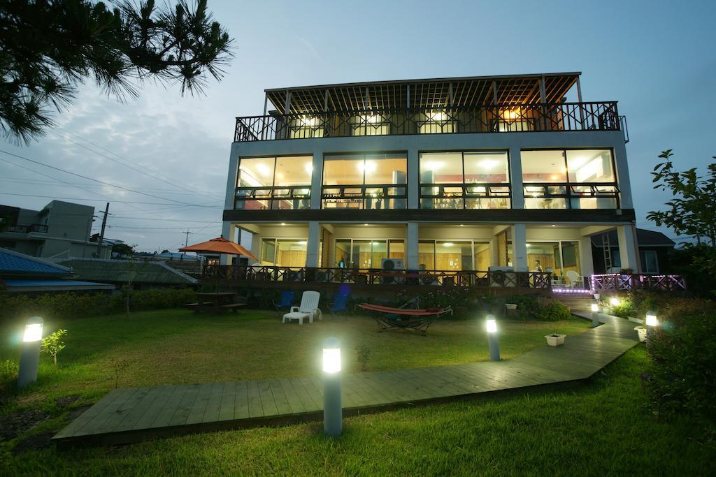 Galeum Guesthouse Seogwipo Exterior photo